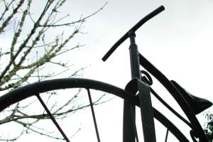 JPEG: Penny-farthing bicycle